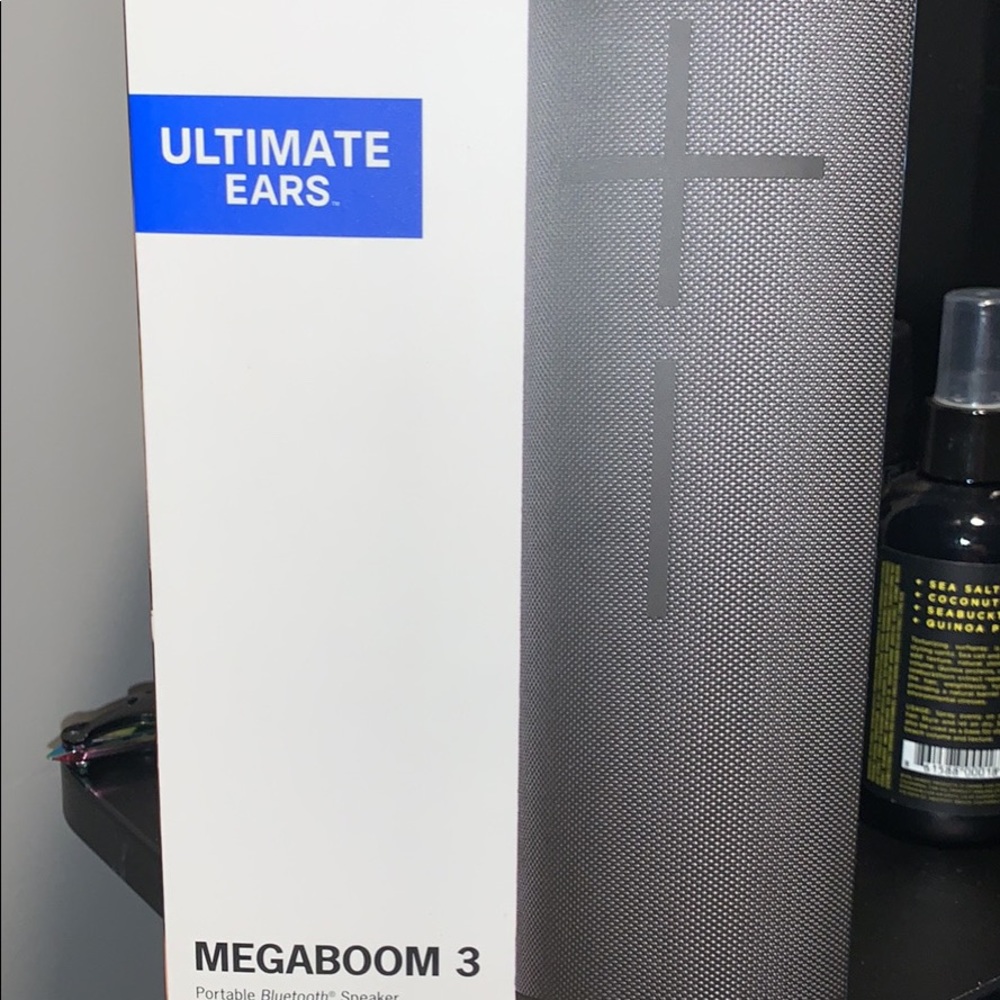 UE MEGABOOM 3 BRAND NEW NEVER BEEN USED